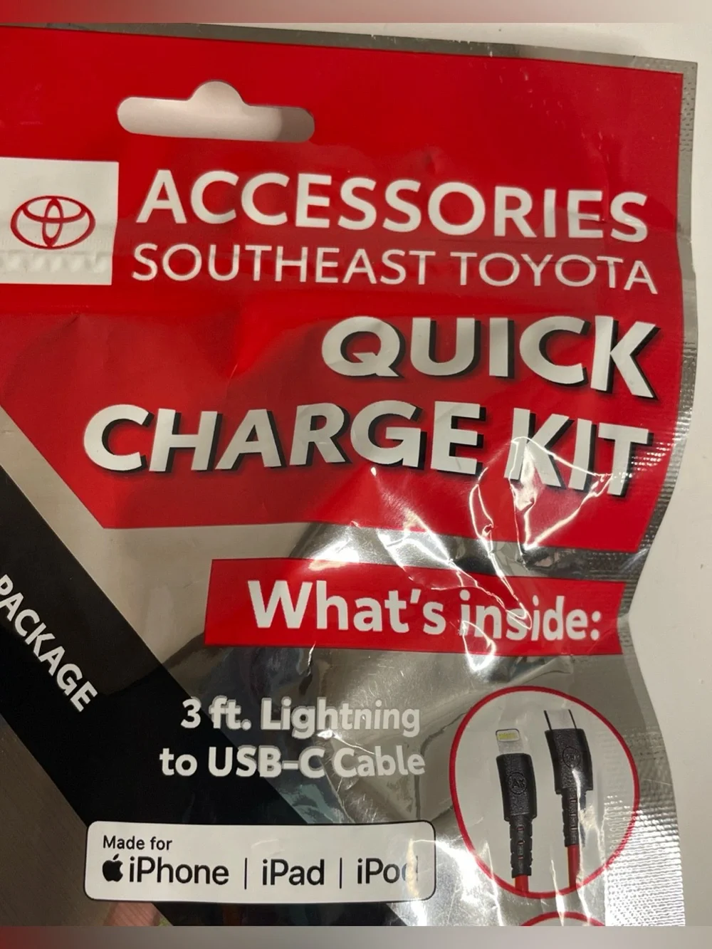 OEM TOYOTA QUICK CHARGE CABLE KIT Part 00016-00527 IPHONE ANDROID USBA USBC New